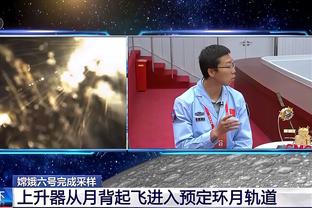 33岁后身高不足1米95球员单季场均得分25+：库里3次 韦斯特1次